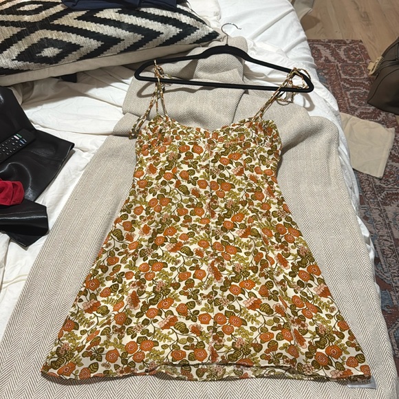 Realisation Devon Mini Silk Dress - Picture 4 of 9